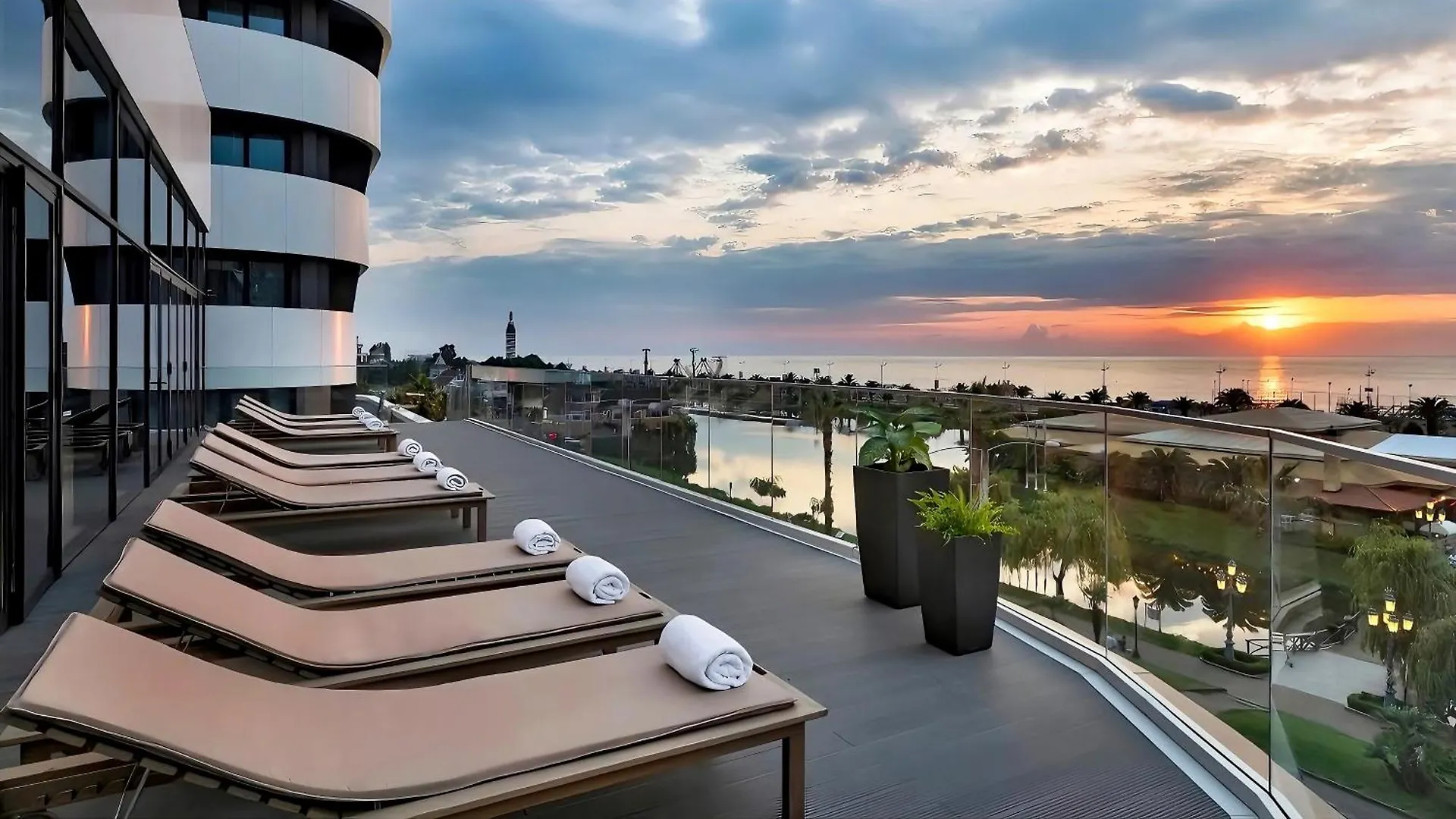 Lägenhet Alliance Palace Marriott Batumi