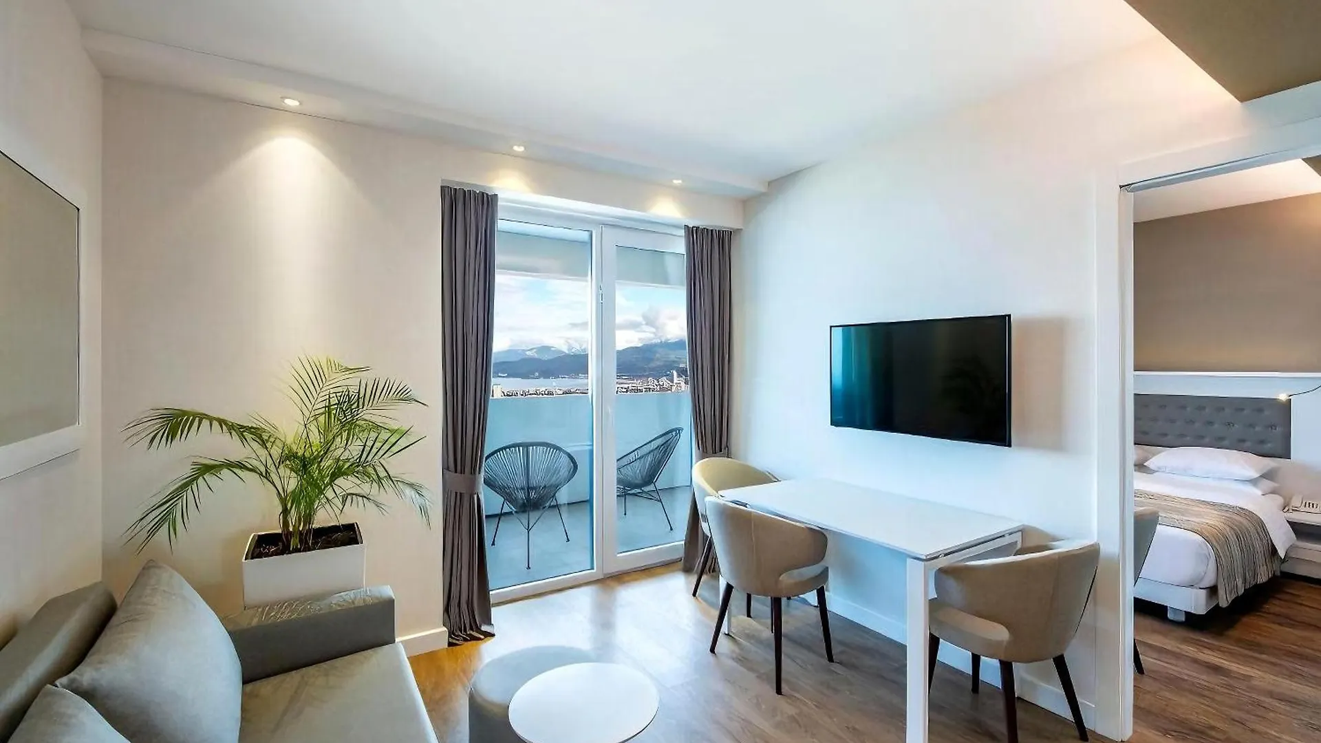 Alliance Palace Marriott Batumi 0*,  Georgien